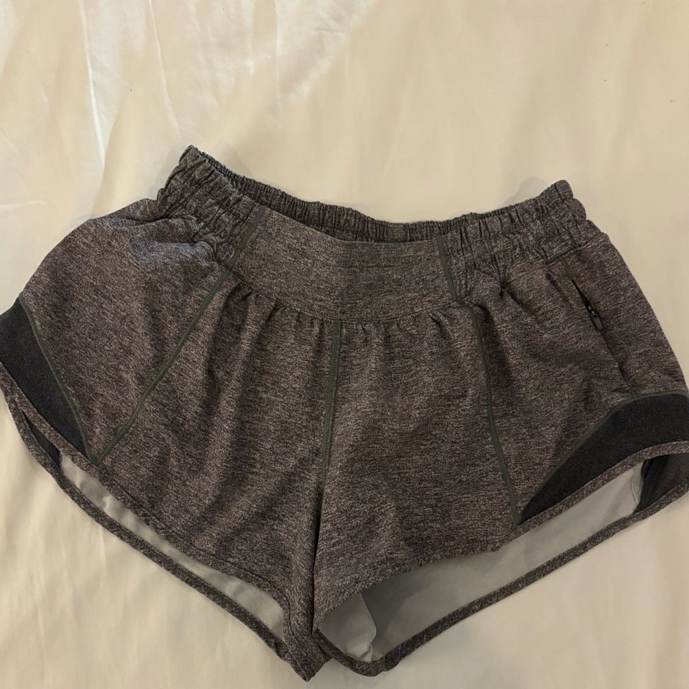Lululemon Low Rise Hotty Hot shorts